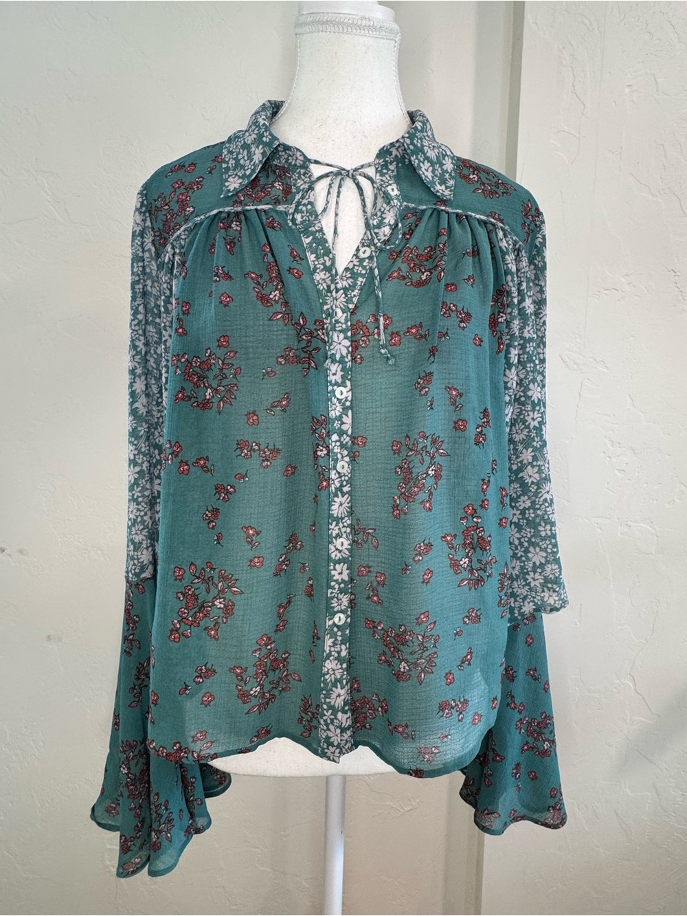 Free People Serena  Floral Boho Blouse Green Bell Sleeve Tie Neck Peasant Top